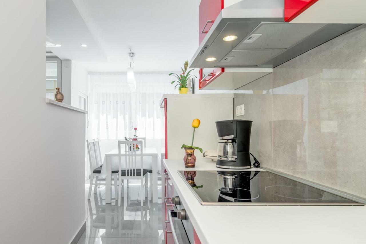 Apartamento Kate Omiš Exterior foto
