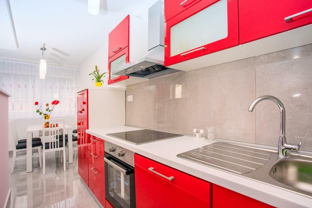 Apartamento Kate Omiš Exterior foto